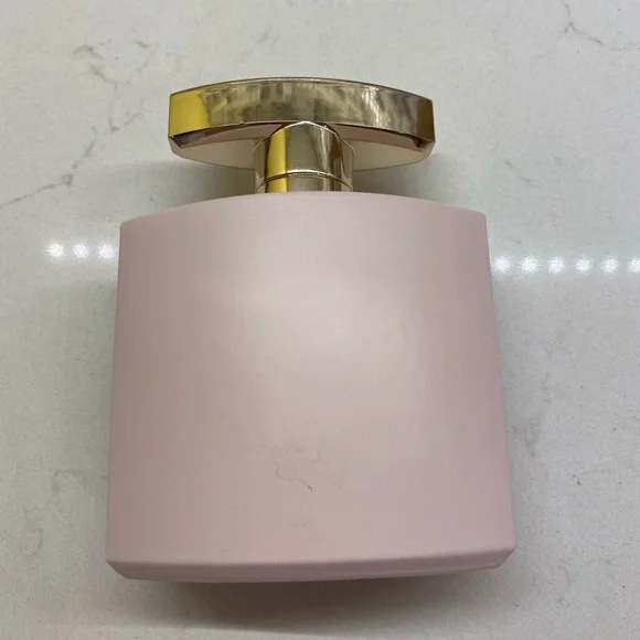 OSCAR DE LA RENTA✨ - Picture 4 of 4